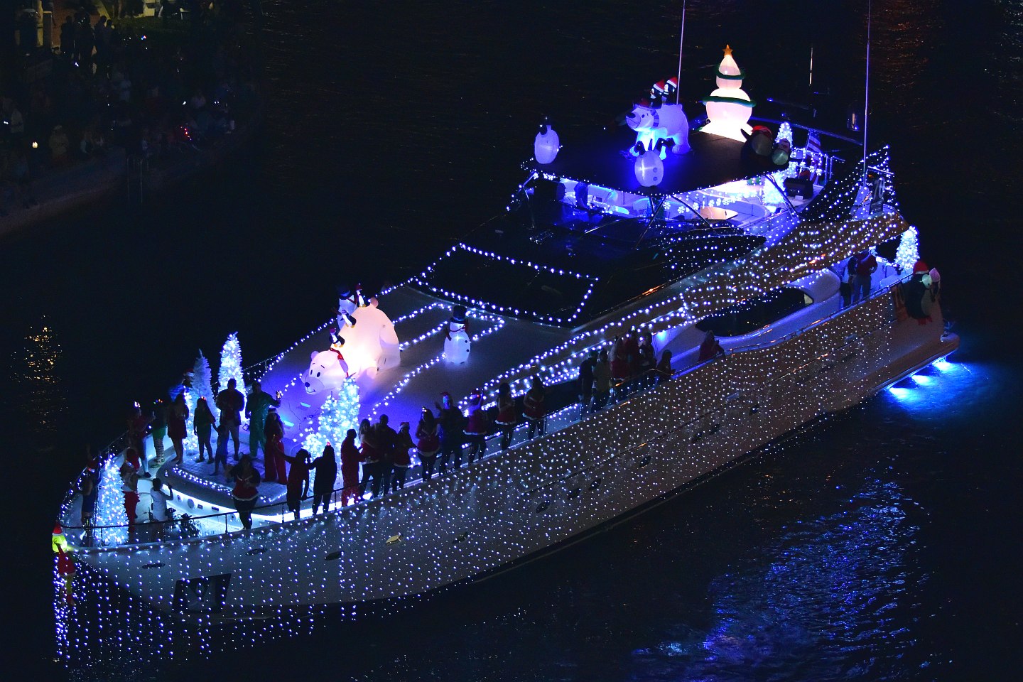 El Ladrillo III, boat number 70 in the 2021 Winterfest Boat Parade